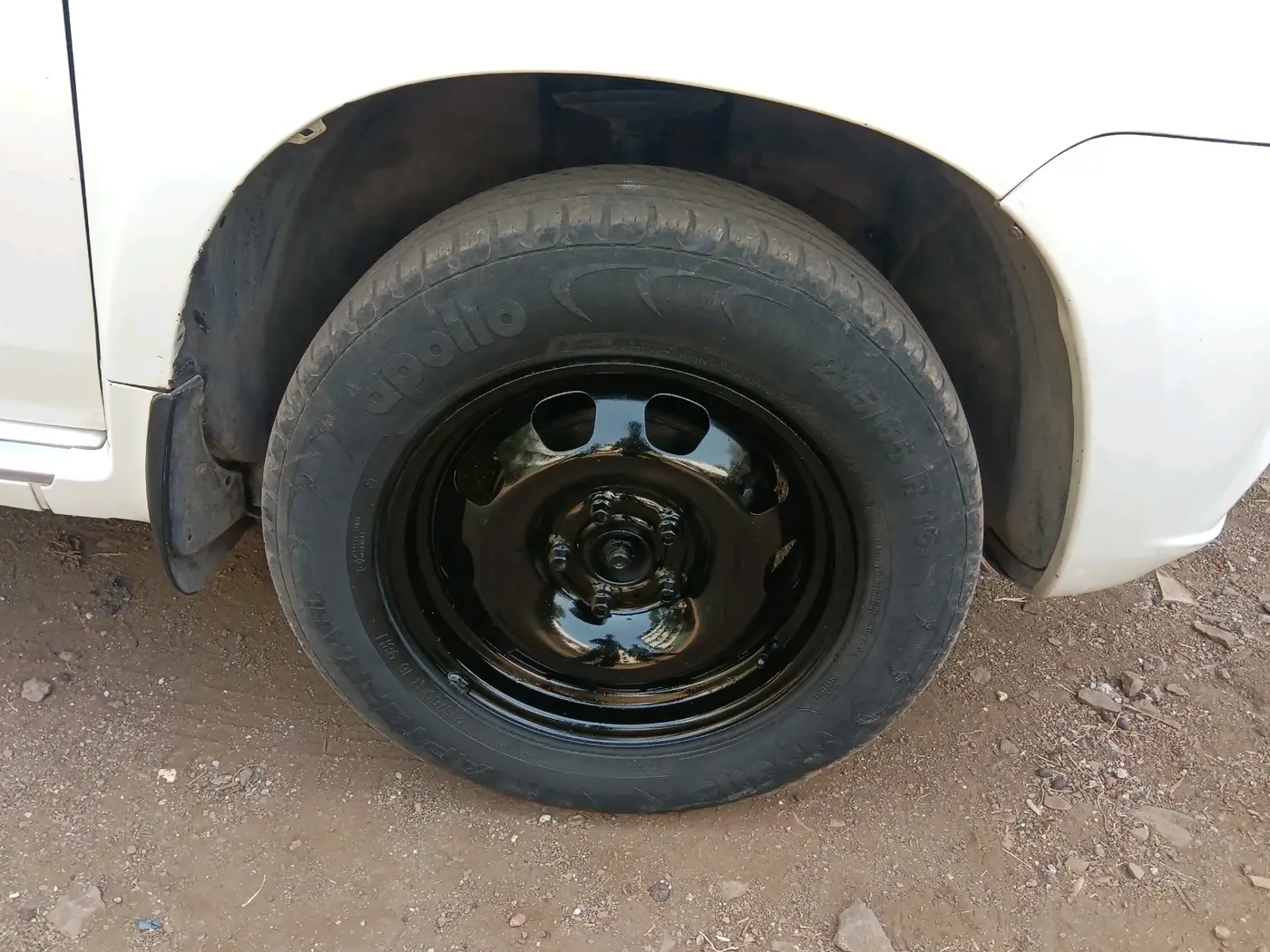 2014 Nissan Terrano XL (D), Diesel, Manual, 59,562 km, tyre