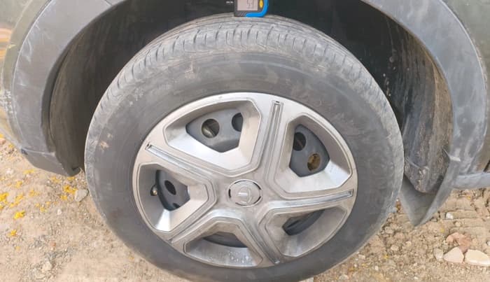 2021 Tata NEXON XMA SUNROOF DIESEL, Diesel, Automatic, 17,542 km, tyre