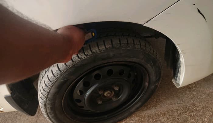 2014 Maruti Wagon R 1.0 VXI, Petrol, Manual, 67,884 km, tyre