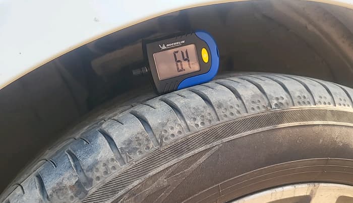 2021 Tata ALTROZ XE PETROL, Petrol, Manual, 78,048 km, tyre