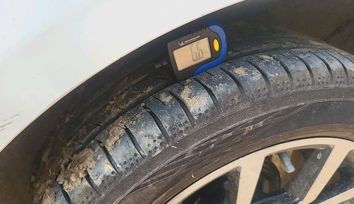 2021 Tata ALTROZ XE PETROL, Petrol, Manual, 78,048 km, tyre