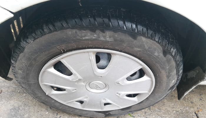 2012 Ford Figo ZXI 1.4 DIESEL, Diesel, Manual, 1,34,343 km, tyre