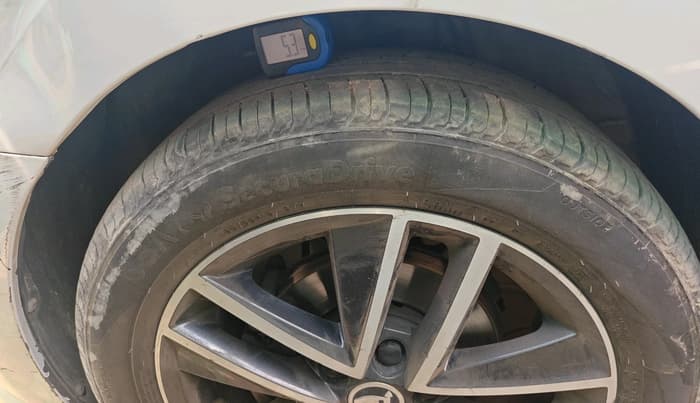 2020 Skoda Rapid STYLE TSI, Petrol, Manual, 87,827 km, tyre