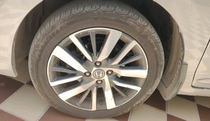 2021 Honda City 1.5L I-VTEC ZX CVT, Petrol, Automatic, 36,451 km, tyre
