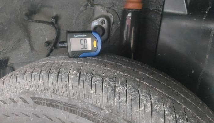 2025 Tata PUNCH Accomplished Plus, Petrol, Manual, 1,558 km, tyre