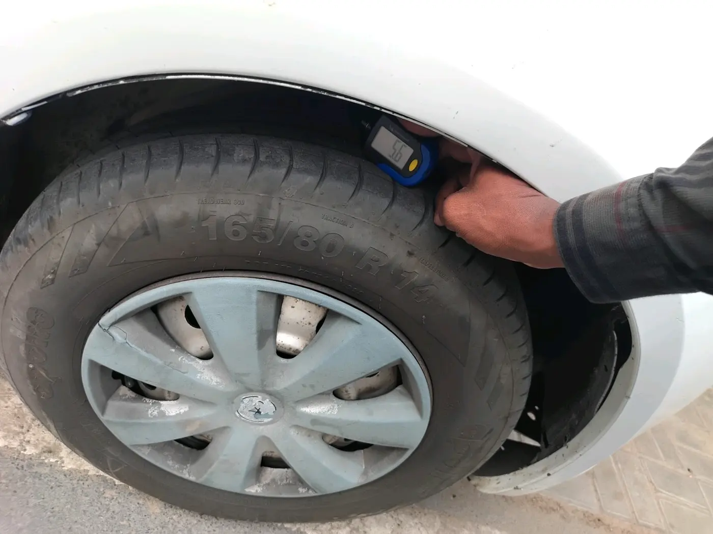 2011 Maruti Swift Dzire LDI, Diesel, Manual, 1,35,272 km, tyre