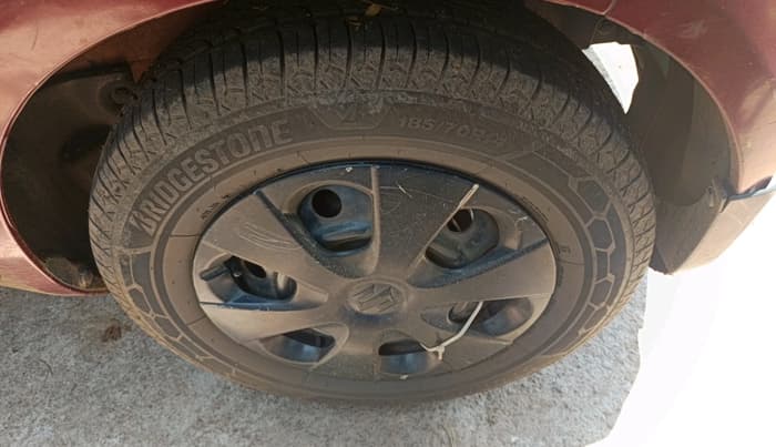 2011 Maruti Ritz VXI, Petrol, Manual, 1,34,158 km, tyre