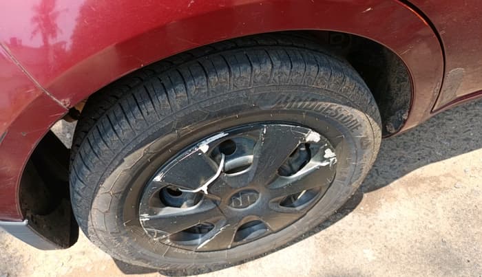 2011 Maruti Ritz VXI, Petrol, Manual, 1,34,158 km, tyre