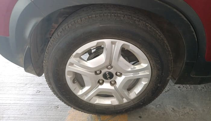 2022 KIA SONET HTK PLUS 1.5, Diesel, Manual, 19,921 km, tyre