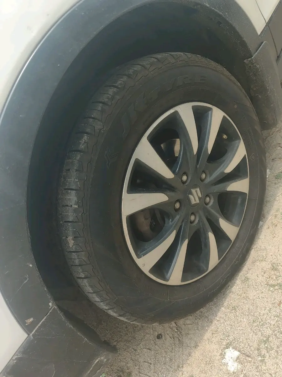2018 Maruti S Cross ALPHA 1.3, Diesel, Manual, 1,27,365 km, tyre