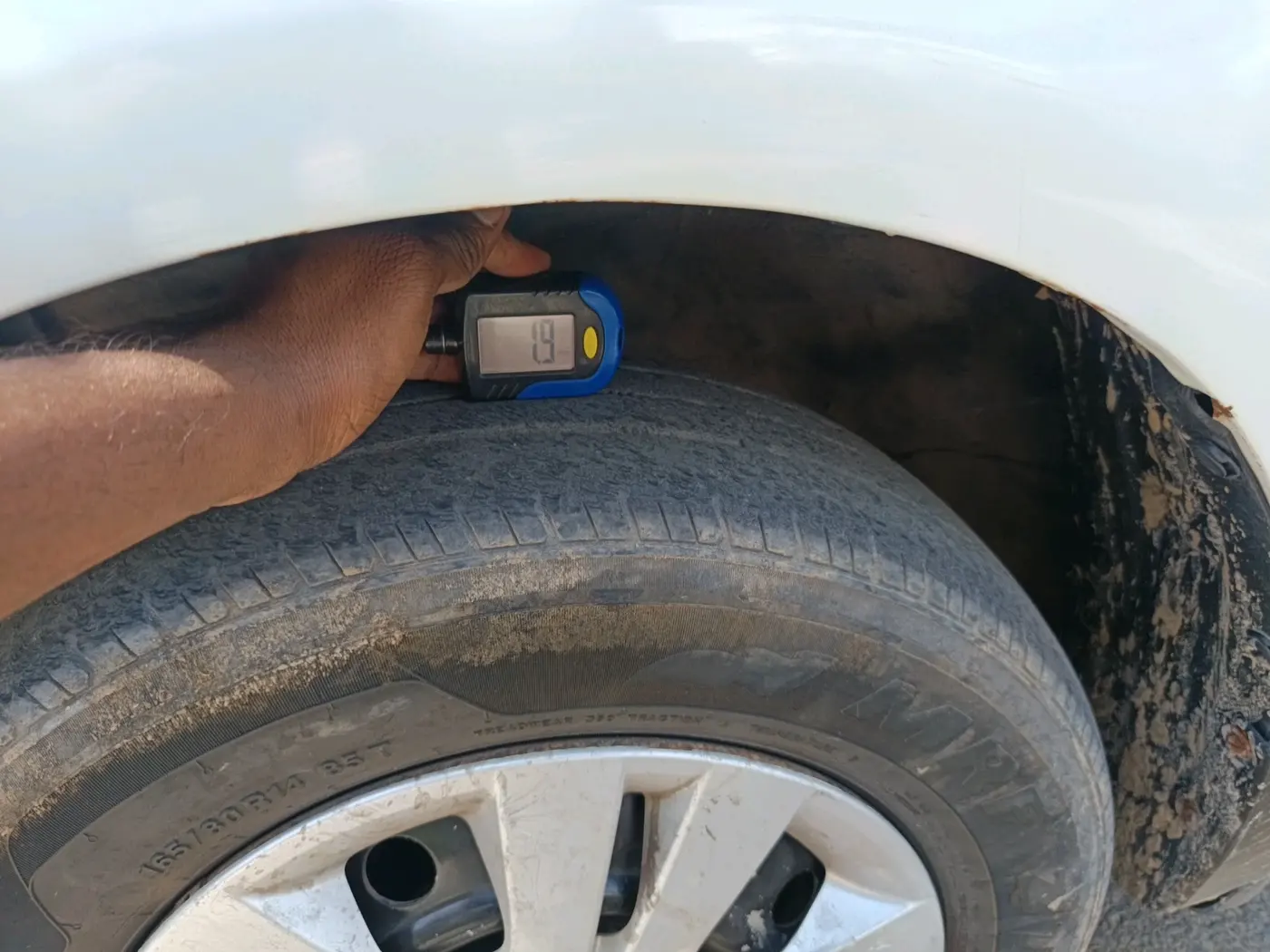 2012 Maruti Swift Dzire VXI, CNG, Manual, 80,967 km, tyre