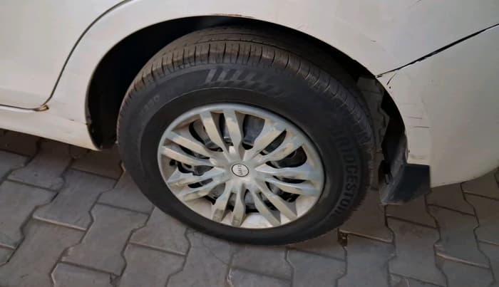 2012 Maruti Swift Dzire VXI, Petrol, Manual, 77,649 km, tyre