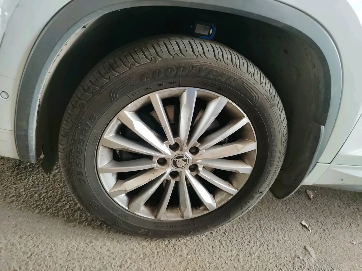 2023 Skoda Kodiaq L&K, Petrol, Automatic, 69,868 km, tyre