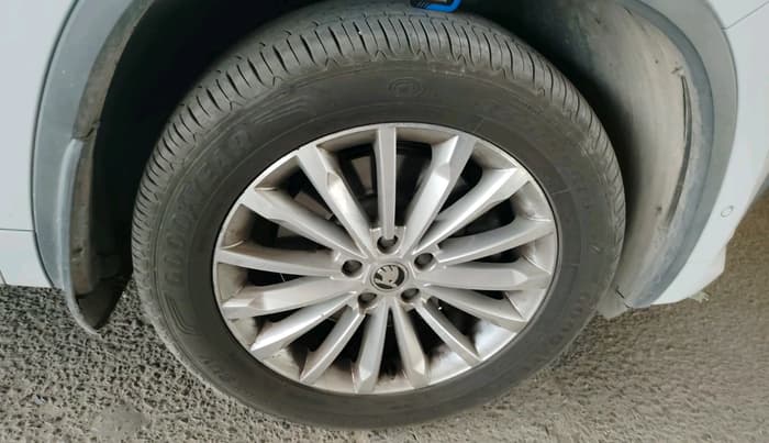 2023 Skoda Kodiaq L&K, Petrol, Automatic, 69,868 km, tyre