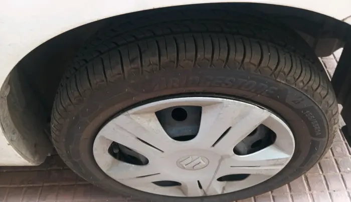 2015 Maruti Wagon R 1.0 VXI, Petrol, Manual, 93,532 km, tyre