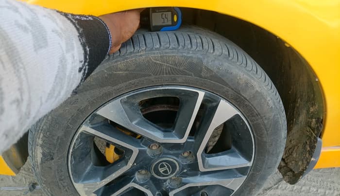 2020 Tata Tiago XZ PLUS PETROL, Petrol, Manual, 44,674 km, tyre