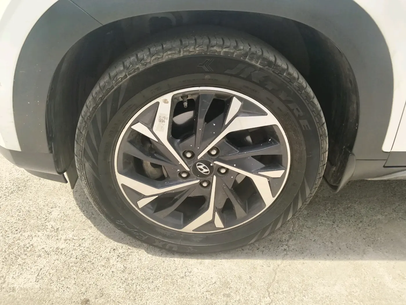 2023 Hyundai Creta SX (O) IVT 1.5 PETROL, Petrol, Automatic, 65,537 km, tyre