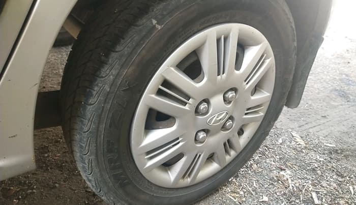 2012 Hyundai Santro Xing GLS, Petrol, Manual, 1,71,400 km, tyre