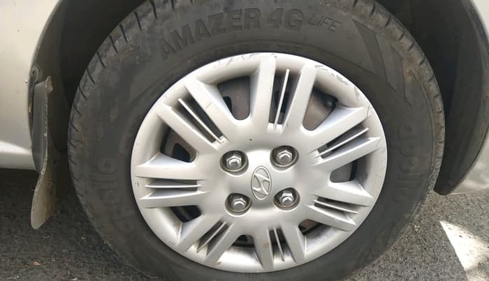 2012 Hyundai Santro Xing GLS, Petrol, Manual, 1,71,400 km, tyre