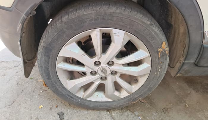 2019 Mahindra XUV300 W8 1.5 DIESEL, Diesel, Manual, 44,265 km, tyre