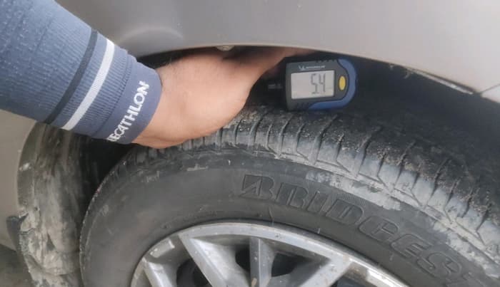 2015 Tata Bolt XMS REVOTRON, Petrol, Manual, 55,764 km, tyre
