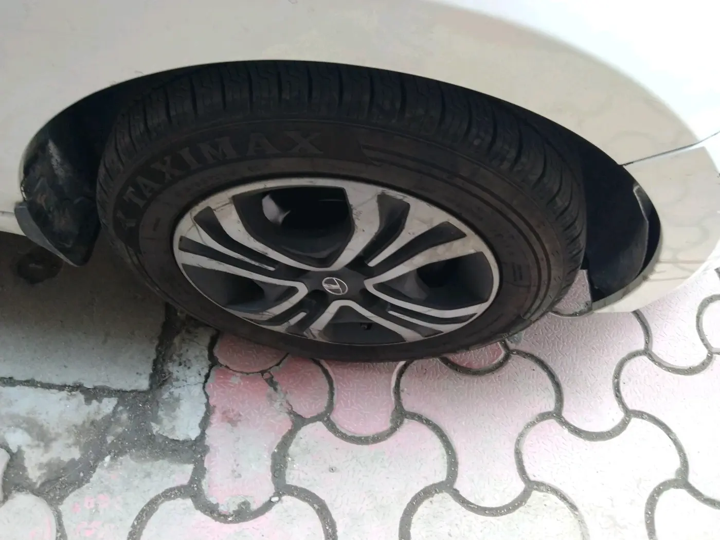 2022 Tata TIGOR XZ PLUS CNG, CNG, Manual, 56,224 km, tyre