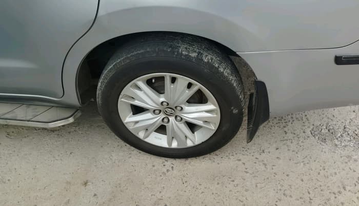 2018 Toyota Innova Crysta 2.4 ZX 7 STR, Diesel, Manual, 1,45,210 km, tyre