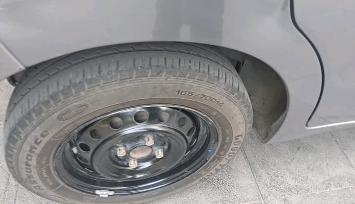 2015 Maruti Celerio VXI AMT, Petrol, Automatic, 87,542 km, tyre