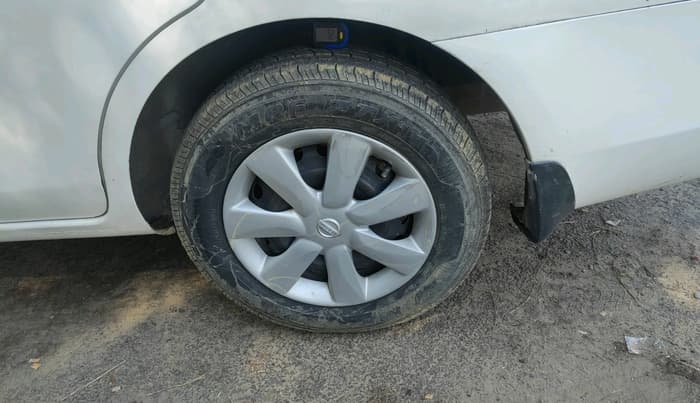 2011 Nissan Sunny XL, Petrol, Manual, 75,259 km, tyre