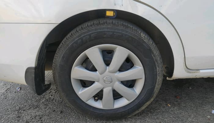 2011 Nissan Sunny XL, Petrol, Manual, 75,259 km, tyre