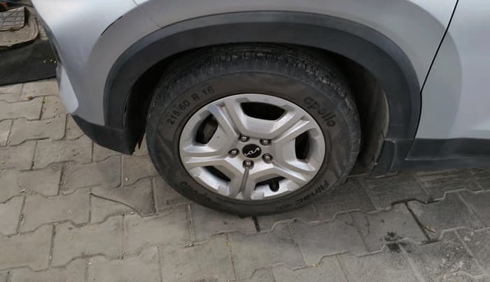 2022 KIA SONET HTK PLUS 1.2, Petrol, Manual, 52,212 km, tyre