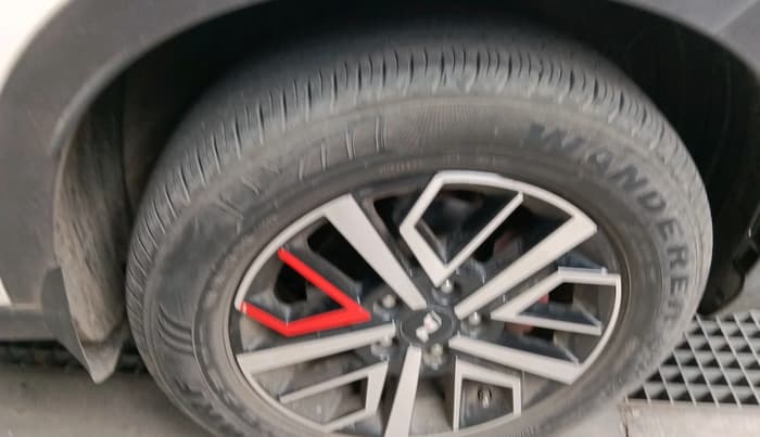 2023 Hyundai VENUE N LINE N8 1.0 TURBO DCT, Petrol, Automatic, 34,975 km, tyre