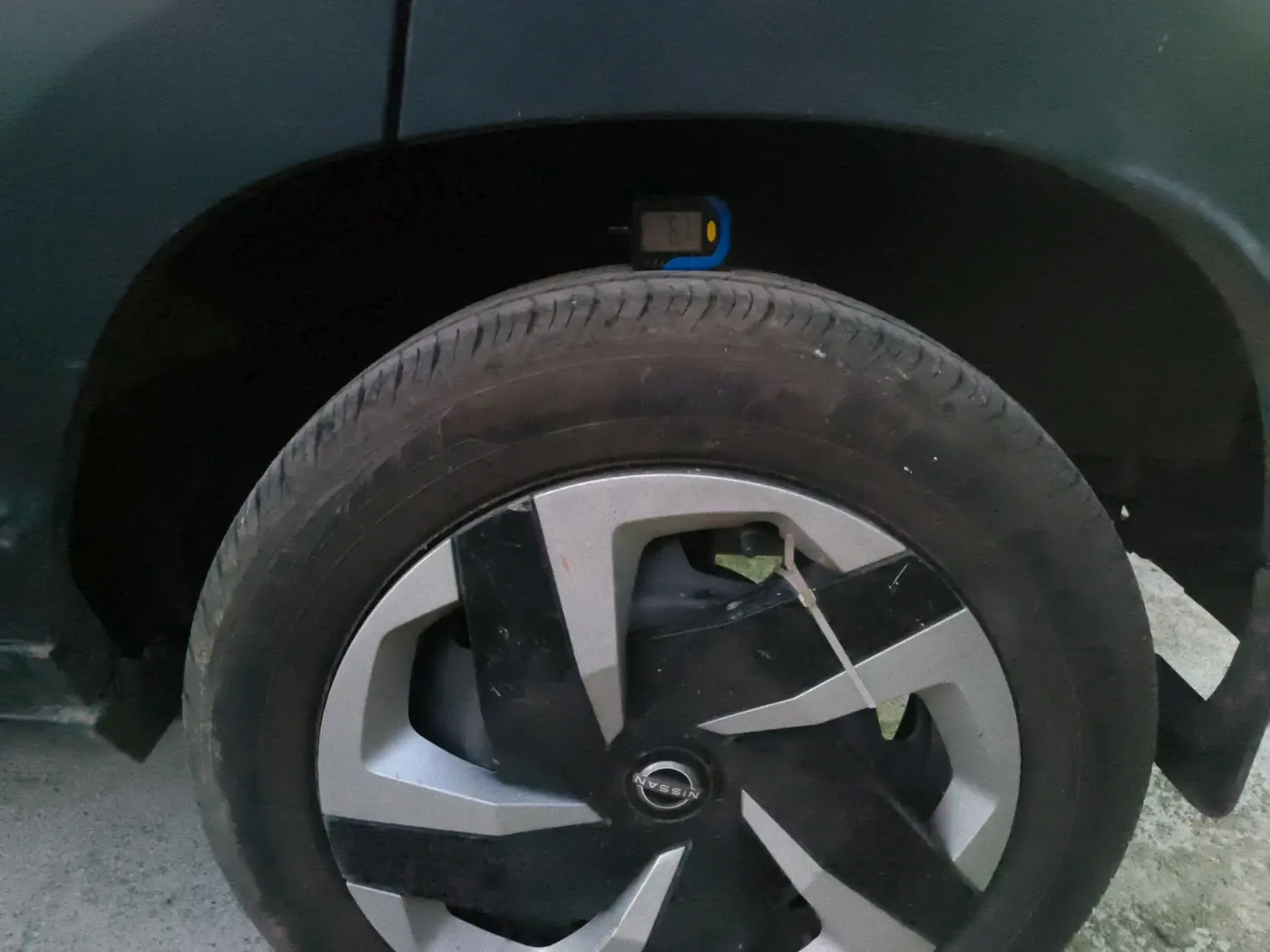 2024 Nissan MAGNITE XL, Petrol, Manual, 10,895 km, tyre