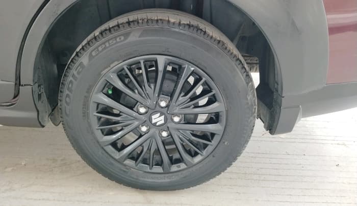 2020 Maruti XL6 ZETA MT, Petrol, Manual, 29,043 km, tyre