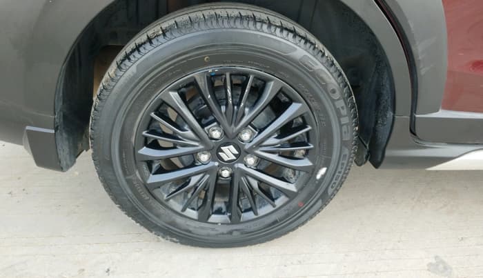 2020 Maruti XL6 ZETA MT, Petrol, Manual, 29,043 km, tyre