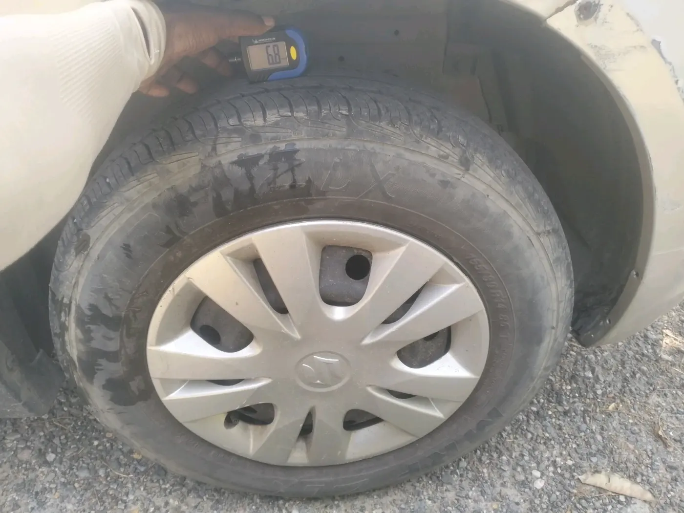2014 Maruti Swift Dzire VXI, Petrol, Manual, 54,353 km, tyre