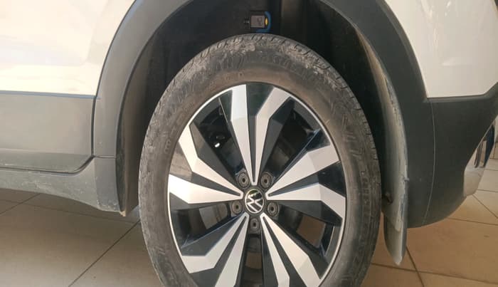2022 Volkswagen TAIGUN GT PLUS 1.5 TSI DSG, Petrol, Automatic, 56,535 km, tyre