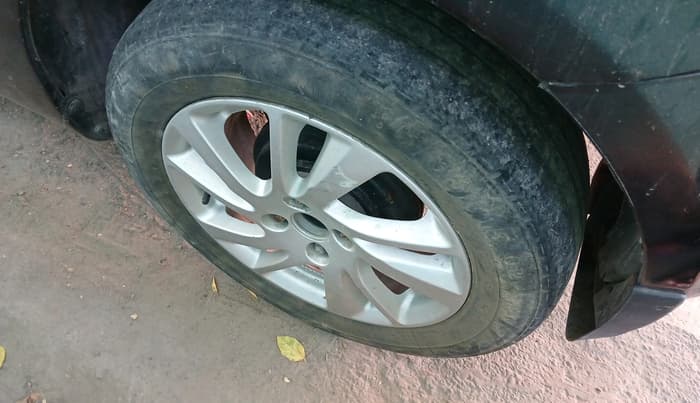 2012 Maruti Swift ZXI, Petrol, Manual, 88,008 km, tyre