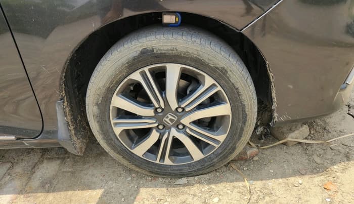 2019 Honda City 1.5L I-VTEC V MT, Petrol, Manual, 85,791 km, tyre