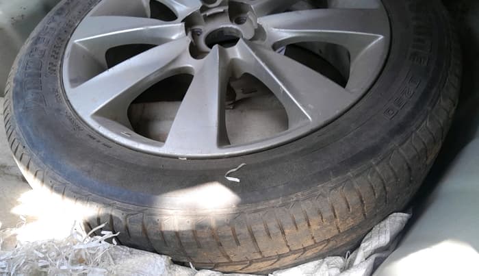 2012 Hyundai Verna FLUIDIC 1.6 CRDI SX AT, Diesel, Automatic, 96,155 km, tyre