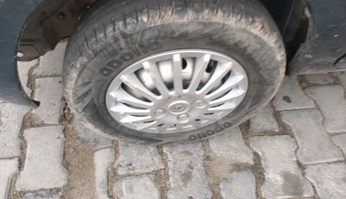 2012 Maruti Alto LXI, Petrol, Manual, 1,15,633 km, tyre
