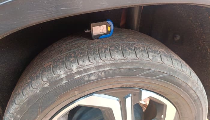 2019 Maruti Vitara Brezza VDI, Diesel, Manual, 1,12,197 km, tyre