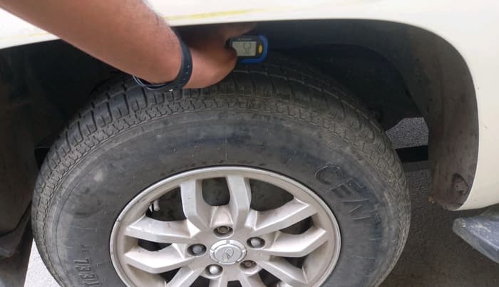 2017 Mahindra TUV300 T8, Diesel, Manual, 84,228 km, tyre
