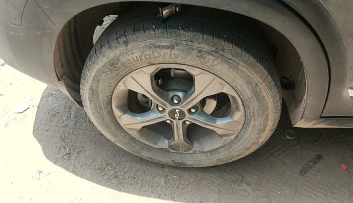 2022 KIA SELTOS HTK PLUS 1.5 DIESEL, Diesel, Manual, 1,15,298 km, tyre