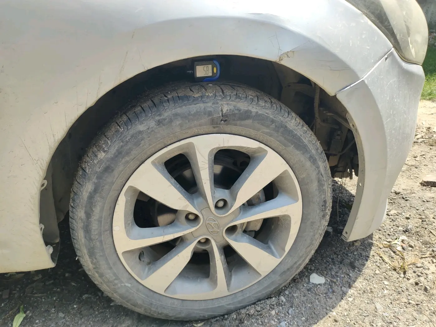 2014 Hyundai Elite i20 ASTA 1.4 CRDI, Diesel, Manual, 2,06,347 km, tyre