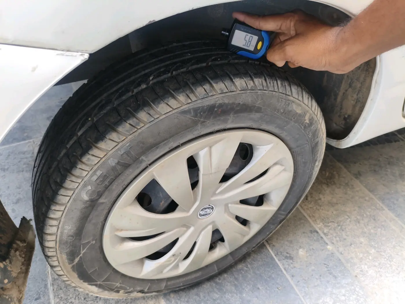 2013 Toyota Etios GD, Diesel, Manual, 63,407 km, tyre