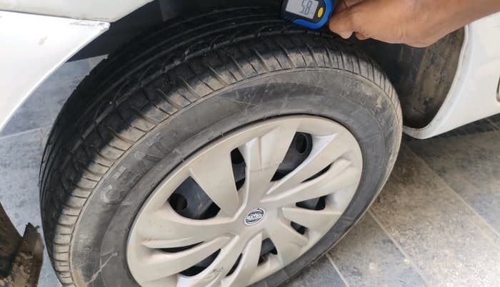 2013 Toyota Etios GD, Diesel, Manual, 63,407 km, tyre