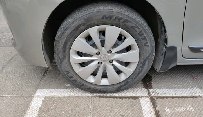 2018 Maruti Baleno DELTA PETROL 1.2, Petrol, Manual, 35,880 km, tyre