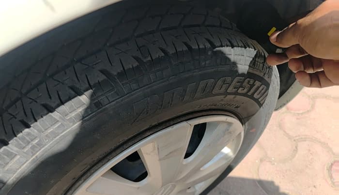 2011 Maruti Swift Dzire VXI, Petrol, Manual, 51,140 km, tyre