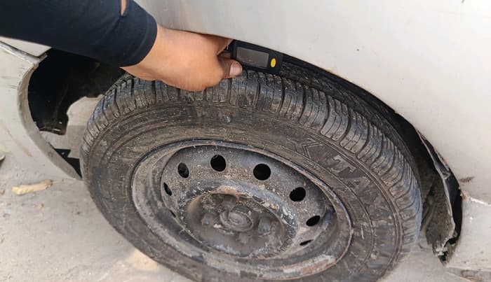 2012 Maruti Wagon R 1.0 LXI, CNG, Manual, 31,068 km, tyre